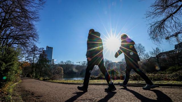 DWD-Vorhersage: Wetterdienst warnt vor Glätte in NRW