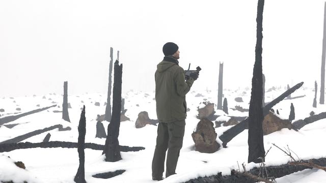Nach großem Waldbrand: Bei Winterwetter: Drohne sät Bäume auf Saalfelder Höhe