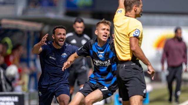 2. Fußball-Bundesliga: Trainer gesperrt, Spieler fehlen: Paderborn muss umbauen