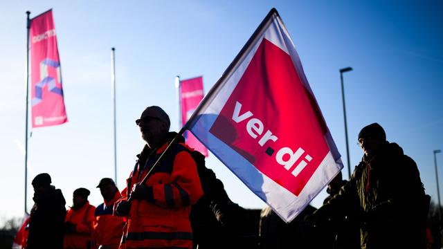 Streik im öffentlichen Dienst: Warnstreik in Schleswig-Holstein trifft auch Winterdienst