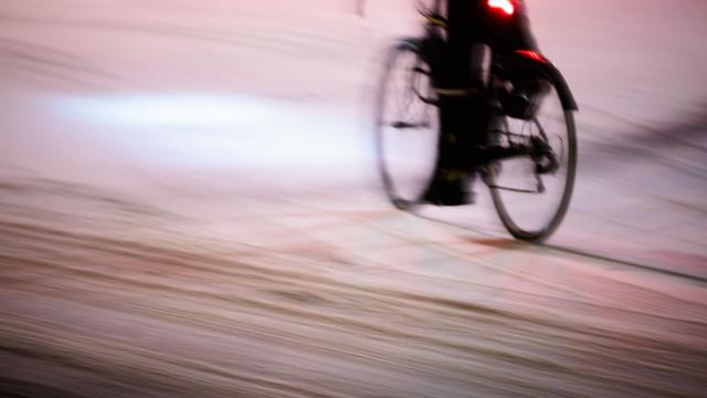 Winterwetter: Wetterdienst warnt vor Glatteis in Berlin und Brandenburg