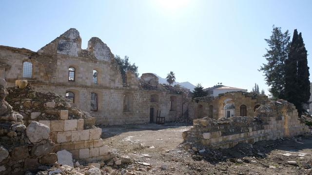 Drei Jahre nach Erdbeben: Nach Beben in der Türkei: Gemeinde baut Kirche wieder auf