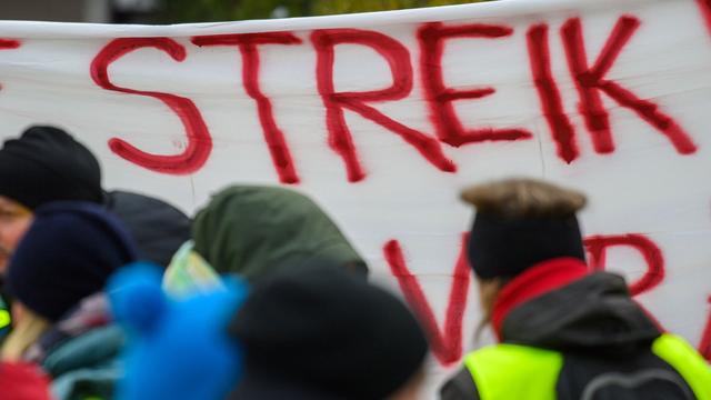 Tarifstreit: Warnstreik legt Sachsens Ämter und Hochschulen lahm