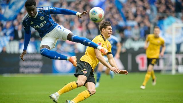 2. Fußball-Bundesliga: Dynamo mit Comeback-Qualitäten: 2:2 nach 0:2 auf Schalke