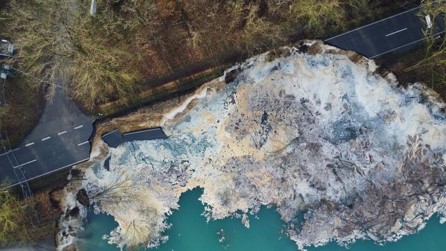 Bei Quarzwerk: Straße in Coesfeld auf etwa 80 Metern eingebrochen