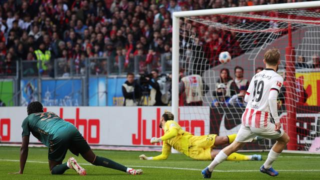 Fußball-Bundesliga: Zehn Freiburger verderben Thioune-Debüt für Werder Bremen