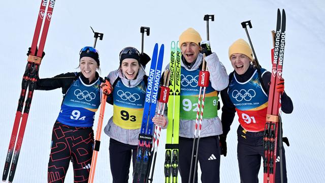 Winterspiele in Antholz: Biathlon-Staffel feiert Bronze-Auftakt: 