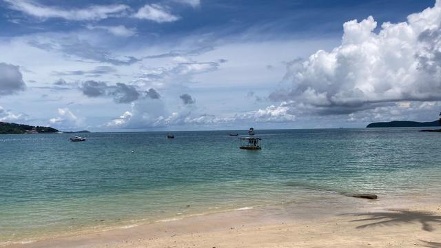 Havarie: Frachter sinkt vor Urlaubsinsel Phuket