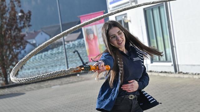 Besuch bei einer Seilerin: Knallende Peitschen: Karbatschen sind Fastnachtstradition