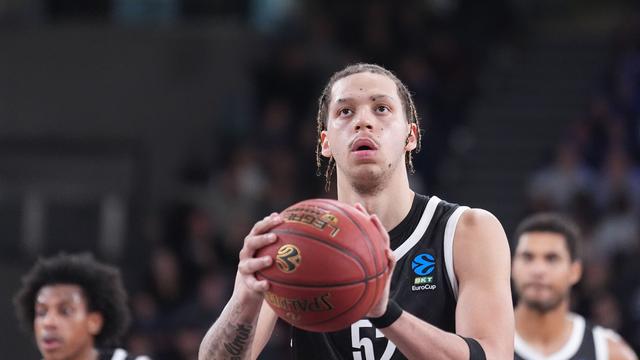 Basketball-Bundesliga: Hamburger Basketballer lange ohne Center Perrin