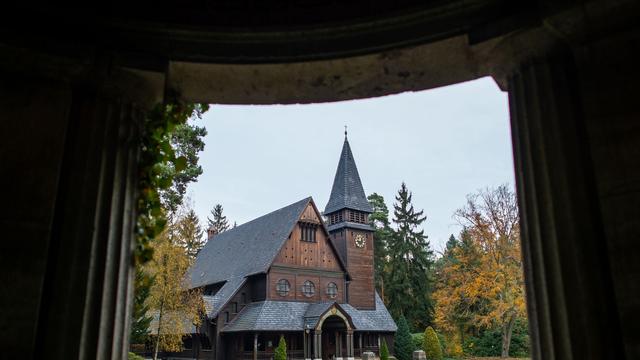 Wieder Normalbetrieb: Stahnsdorfer Friedhof nach Glätte wieder geöffnet