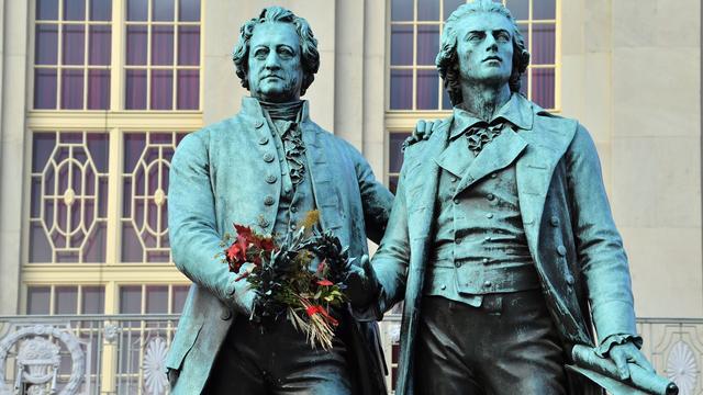 Zum Valentinstag: Literaten, Skelette, Gerichte: Thüringens besondere Paare