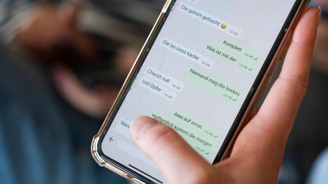 Kinder im Fokus: Was die EU-Kommission gegen Online-Mobbing tun will