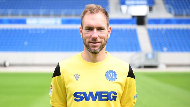 2. Fußball-Bundesliga: Karlsruher SC verlängert mit Torwart Himmelmann