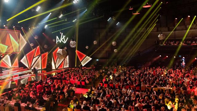 Brauchtum: Karneval im TV – Spaltet Büttenhumor das Wohnzimmer?