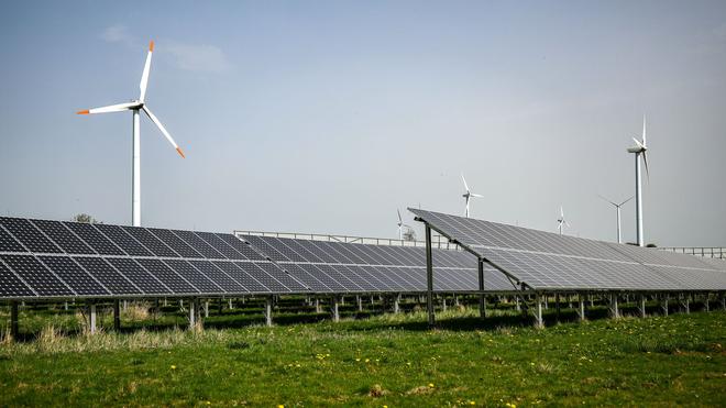 Klimaschutz: Studie: Weniger Rückhalt für die Energiewende | DIE ZEIT