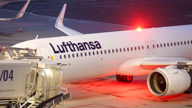 Piloten und Flugbegleiter: Wegen Streikaufruf: Flugausfälle am Airport Hamburg möglich