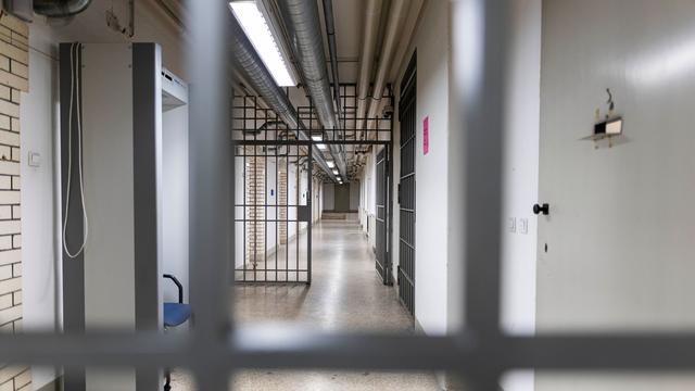 Brände: Gefängnisinsasse legt Feuer in seiner Zelle