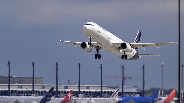 Piloten und Flugbegleiter: Lufthansa-Flüge am BER ausgefallen - das sind Alternativen