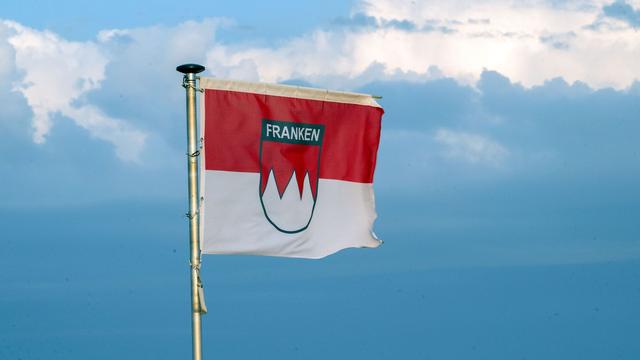 Brauchtum: Neue Strophe fürs Frankenlied? Gegenwind aus Oberfranken