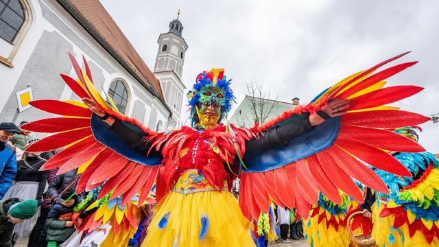 Fernöstliche Narretei: Tausende Schaulustige beim Chinesenfasching