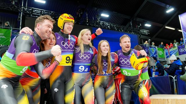 Bild: Olympia: Voigt feiert Gold-Rodler