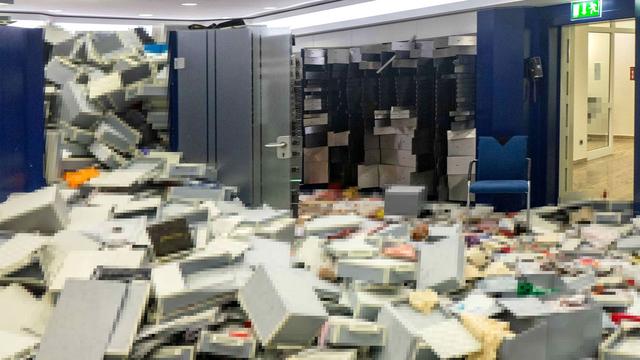 Millionen-Einbruch: Tresorraum nach Millionen-Einbruch frei - keine heiße Spur