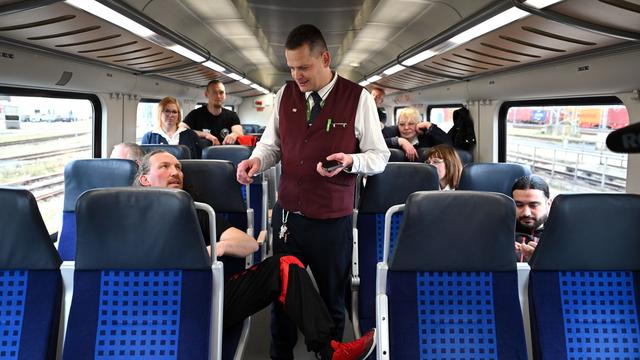 Sicherheit für Bahnmitarbeiter: Ziel: sicher nach Hause kommen - Training für Zugbegleiter