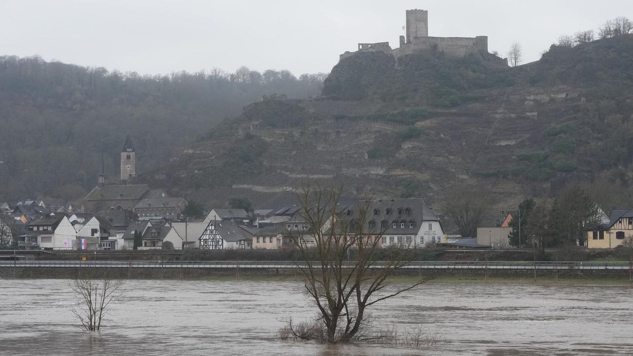 Hochwasser: An der Mosel geht Hochwasser zurück - am Rhein steigt's noch