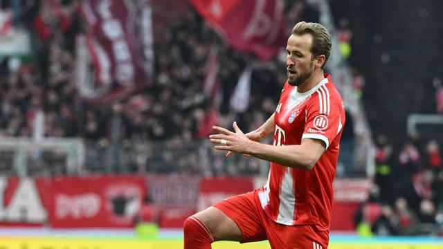 Fußball-Bundesliga: FC Bayern hält BVB auf Distanz - Demirovic erlöst VfB