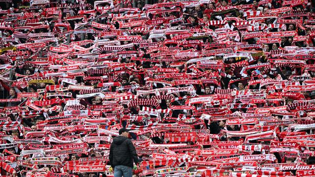 Fußball-Bundesliga: Polizei stoppt Kölner Fanszene vor Spiel in Stuttgart