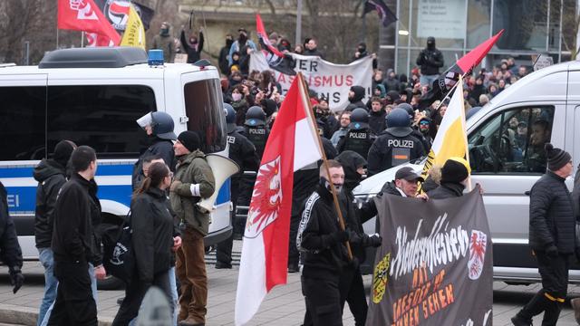 Demonstrationen: Protest gegen rechtsextremen Aufmarsch in Dresden