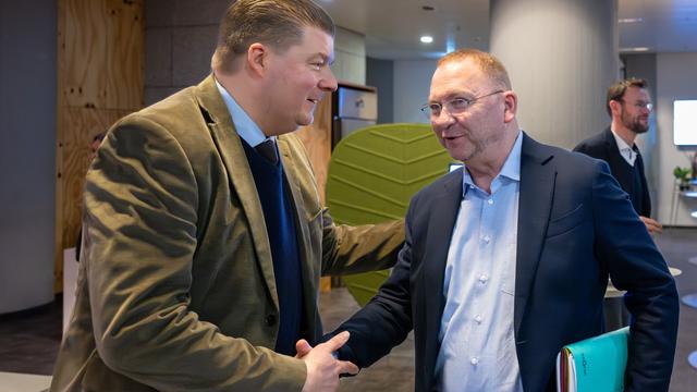 Tarifverhandlungen: Verdi Nord begrüßt Tarifabschluss: Angleichung an Westniveau