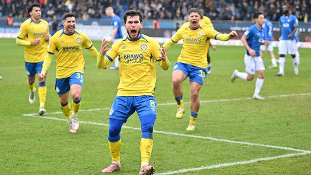 2. Fußball-Bundesliga: 2:2 nach 2:0: Braunschweig ärgert Tabellenführer
