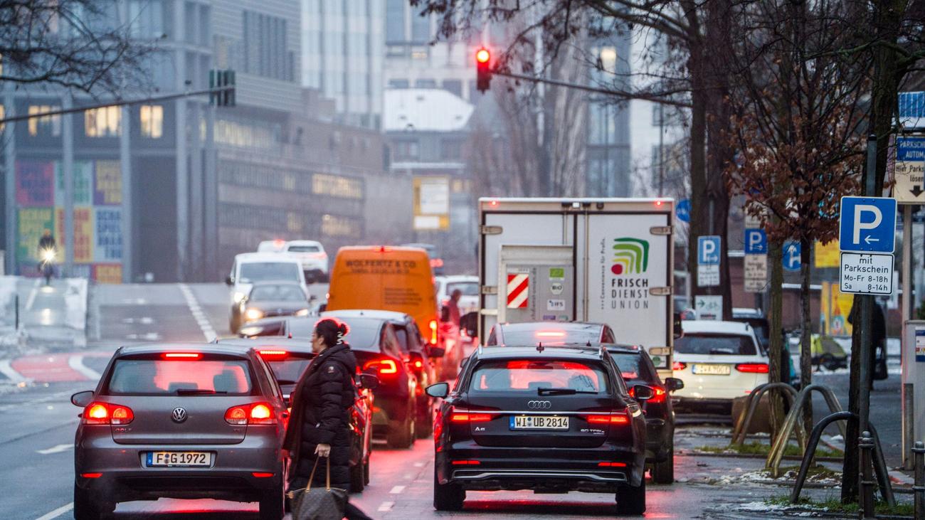 Verkehr: Mitfahrmöglichkeiten sparen Tausende Kilometer und CO2