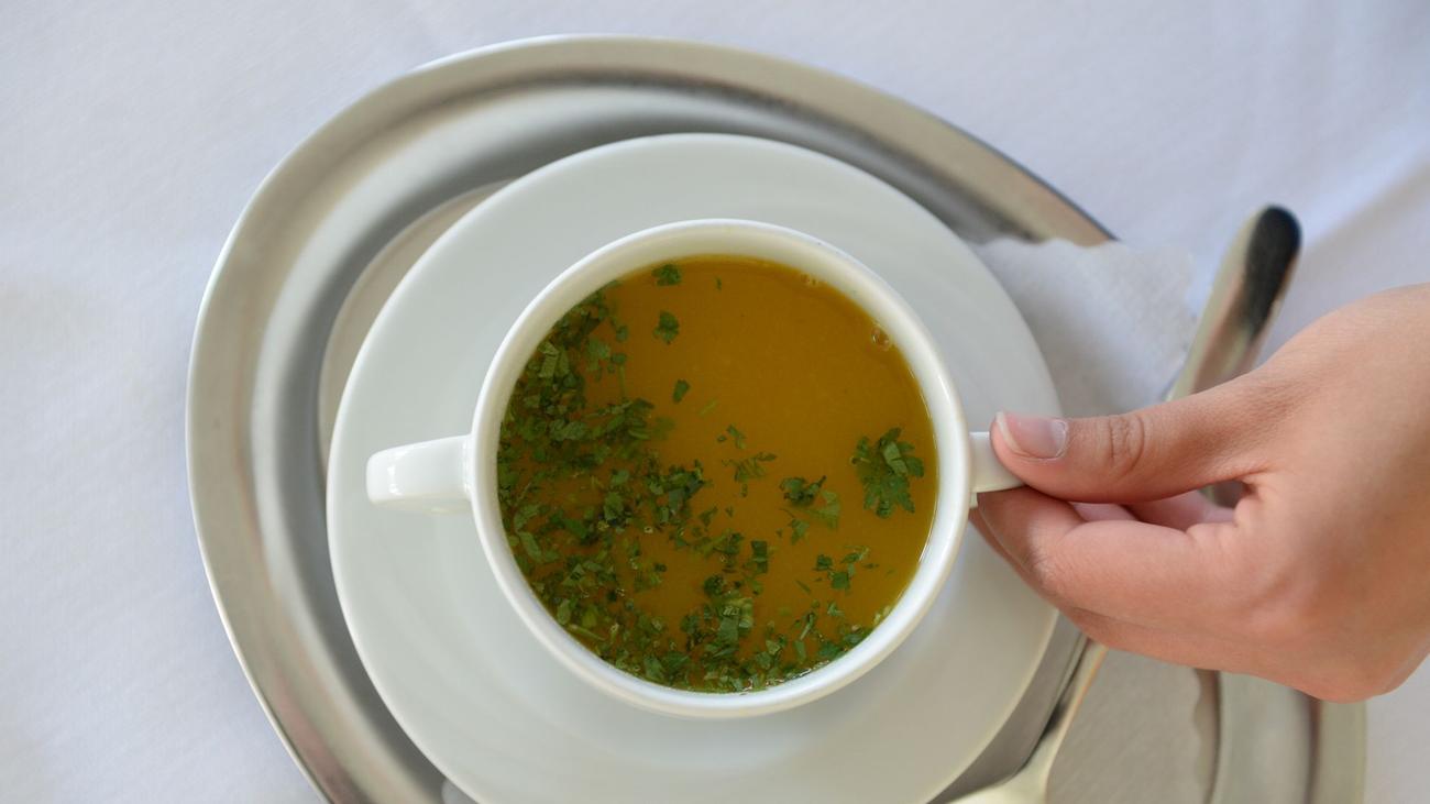 Fastenzeit: Umfrage: Mehrheit der jungen Menschen findet Fasten sinnvoll