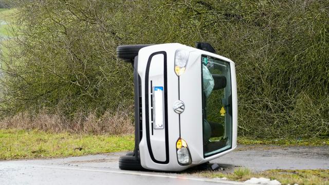 Unfälle: Achtjährige nach Zusammenstoß zweier Autos schwer verletzt