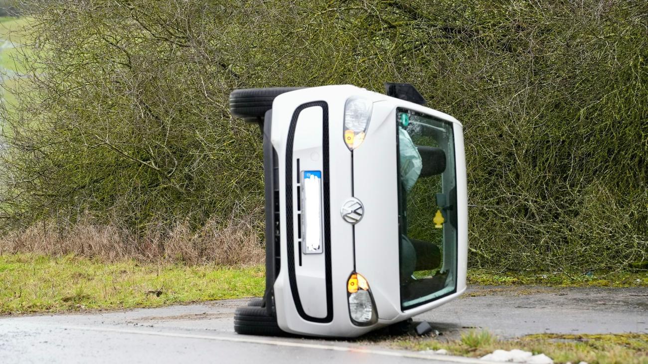 Unfälle: Achtjährige nach Zusammenstoß zweier Autos schwer verletzt