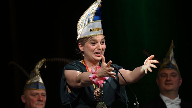 Fastnacht: Schlappmaulorden für redegewandte Katharina Schulze