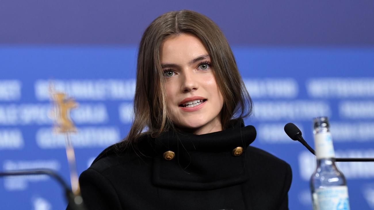 Berlinale: Dieser "Bridgerton"-Star ist in Berlin