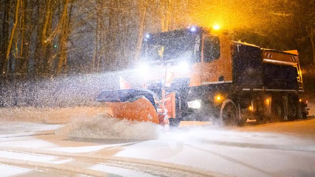 Wetter: Schnee und Regen: Wetterdienst warnt vor Glätte im Nordosten