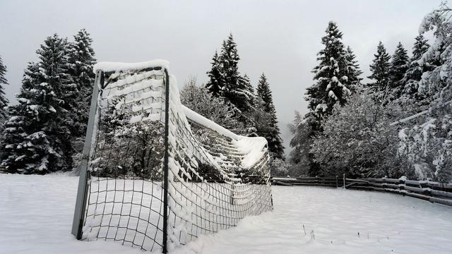 Fußball: Wetterlage: Viele Regionalliga-Partien im Norden abgesetzt