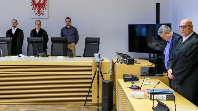 Umstrittenes Plakatmotiv: AfD-Politiker will gegen Urteil zu Wahlplakat vorgehen