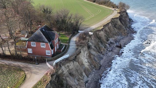 Haus an der Abbruchkante: Haus Seeblick – Stadt will Vorbereitungen für Abriss starten