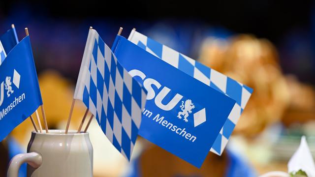 Politischer Aschermittwoch: Kritik an Bier zu politischen Pointen an 