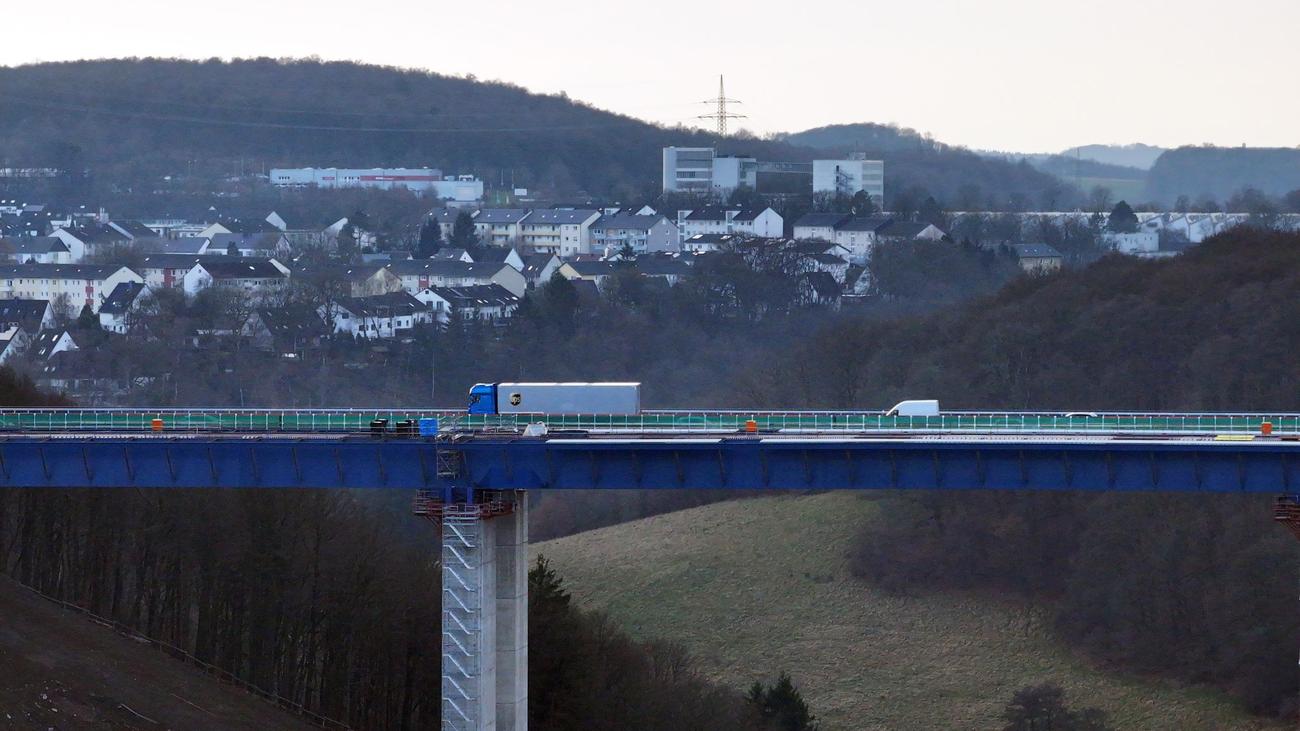 Universalkredit A 45: Rahmedetalbrücke: 176 Unternehmen nutzen NRW-Notkredit