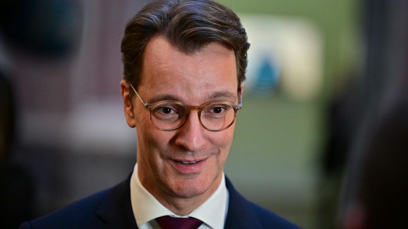 Treffen war gar kein Zufall: SPD kritisiert inszeniertes Wüst-Fotoshooting bei Instagram