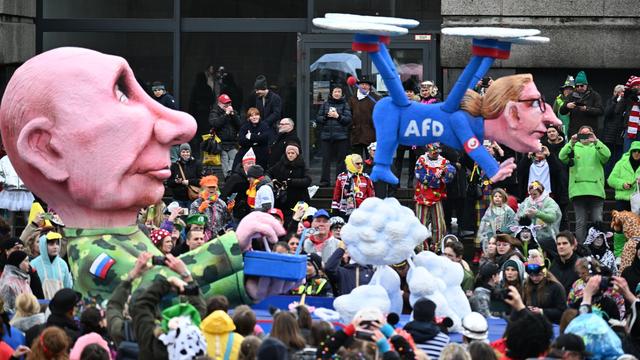 NRW-weite Bilanz: Tausende Polizeieinsätze an Karneval in NRW