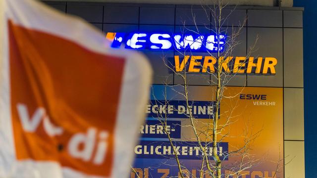 ÖPNV-Einschränkungen: Bushaltestellen ohne Busse - Warnstreik in Wiesbaden