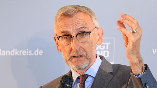 Kommunalpolitik: Landesbehörden sollen Schnellboote statt Supertanker sein